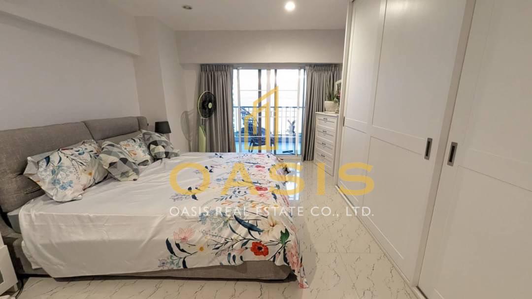 Luxury 2-Bedroom Condo with 180-Degree Sea View in Wongamat