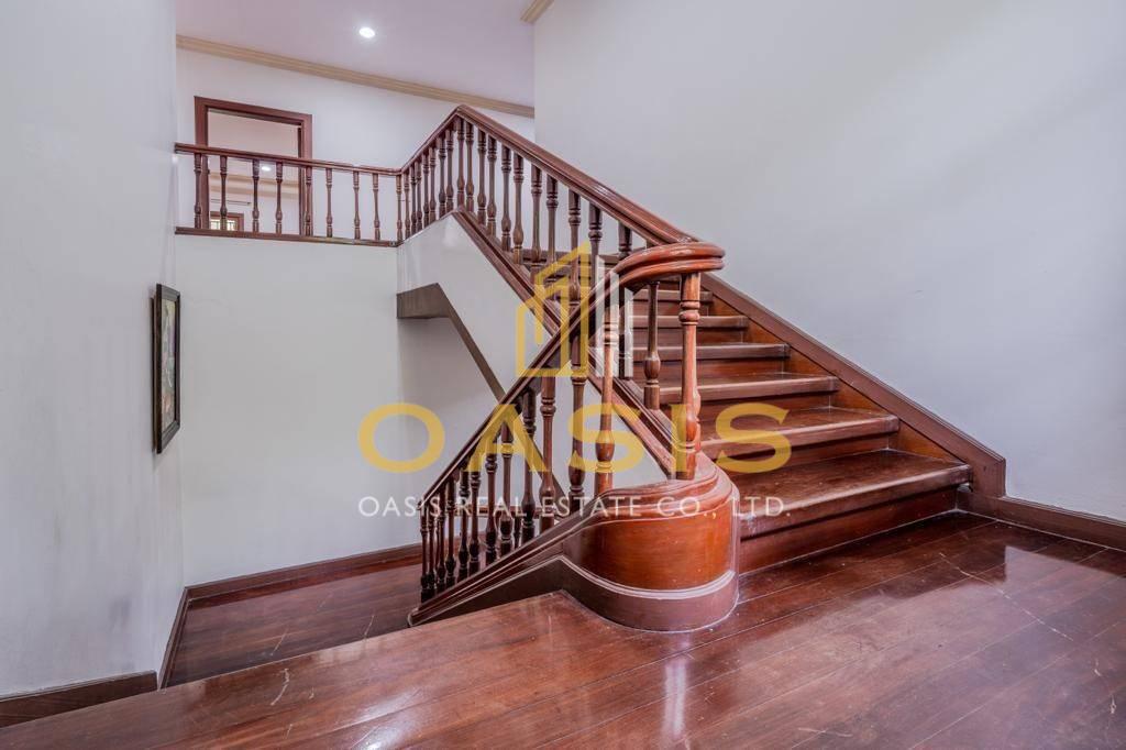 Exclusive Investment Opportunity – Large Land Plot with Development Potential