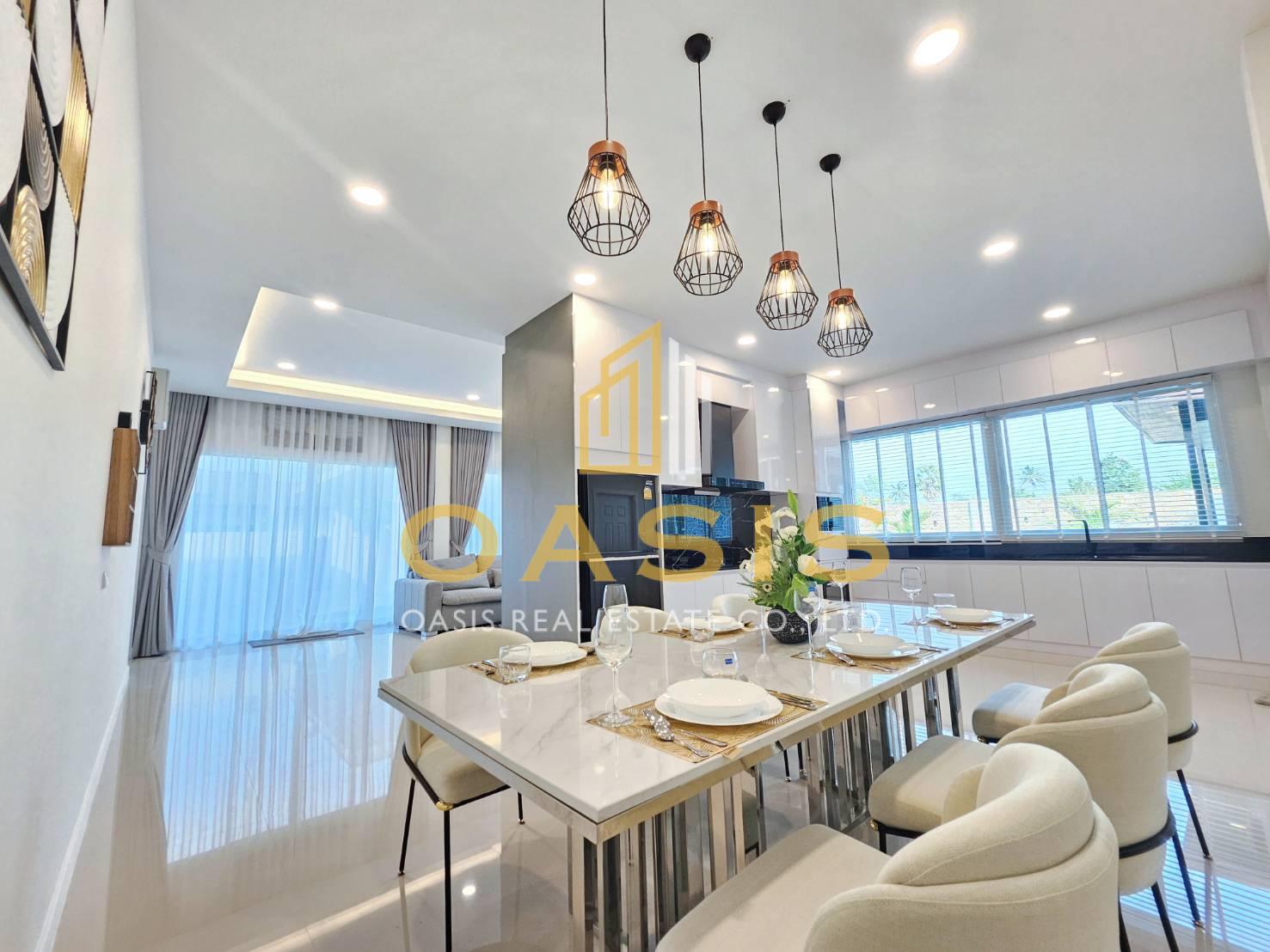 Only 1 Unit Left ! Corner Plot Home in Pattaya