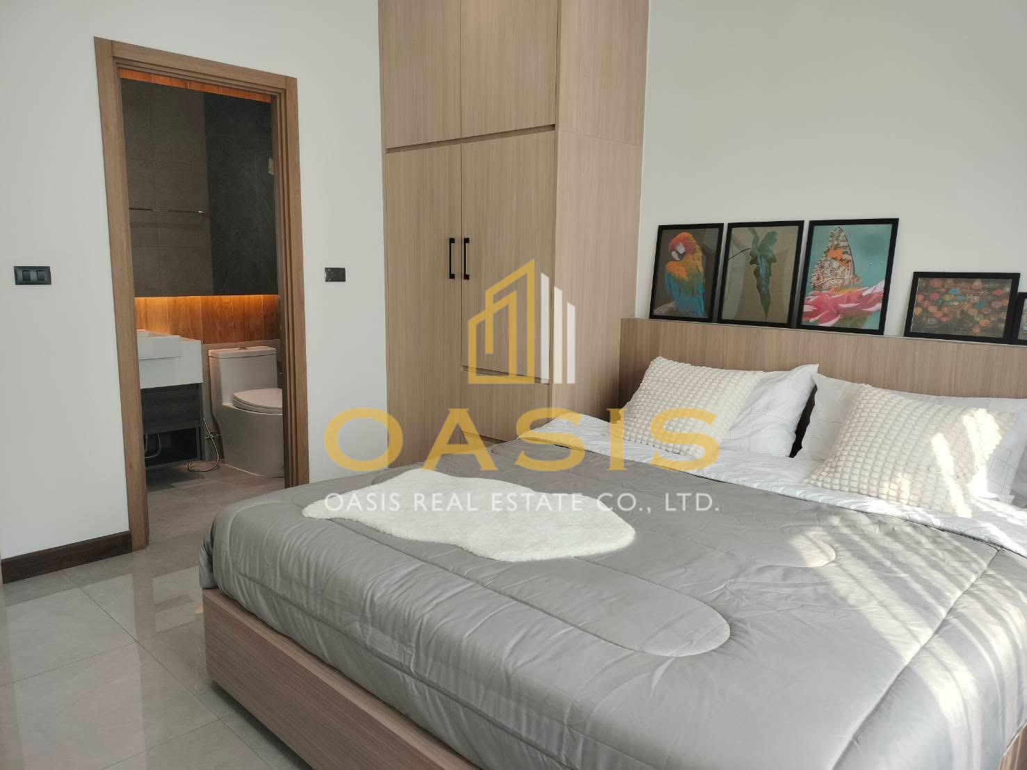 Beautiful detached house in Thanakorn Village