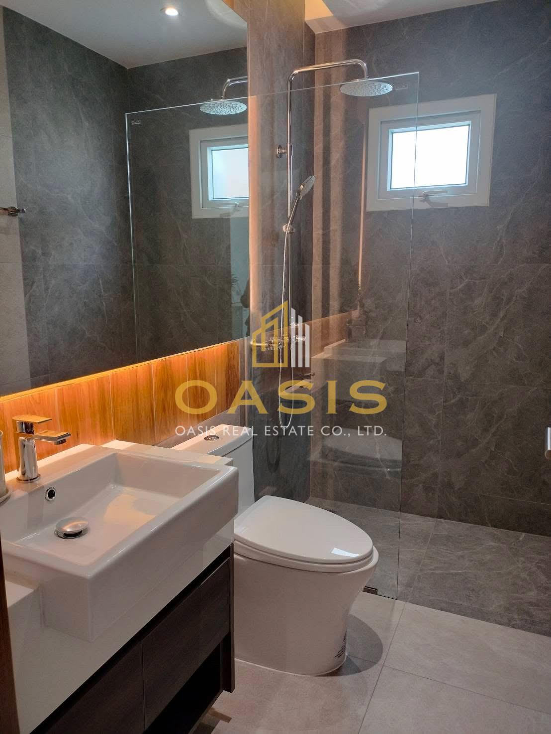 Beautiful detached house in Thanakorn Village