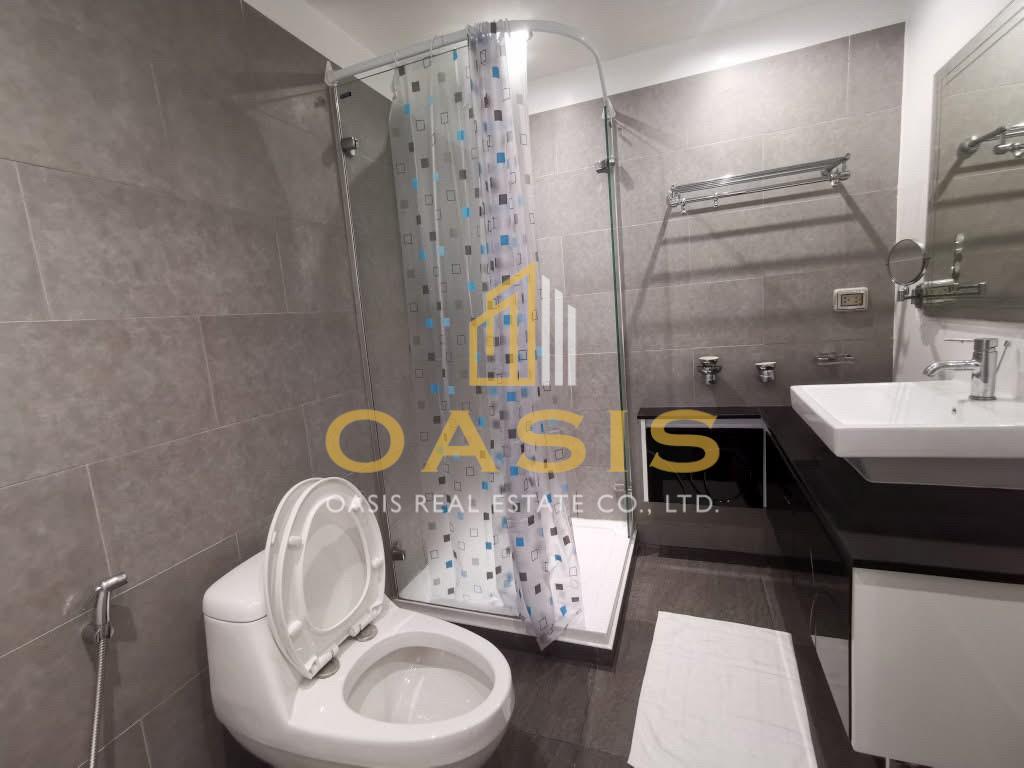 Pool View Condo For Sale at Tudor Court – Pratumnak