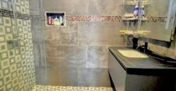 Modern 5-Bedroom Pool Villa Near Thepprasit Market