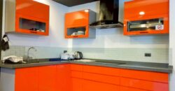 Modern 5-Bedroom Pool Villa Near Thepprasit Market