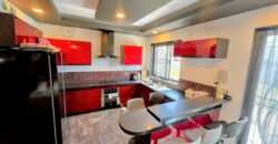 Modern 5-Bedroom Pool Villa Near Thepprasit Market