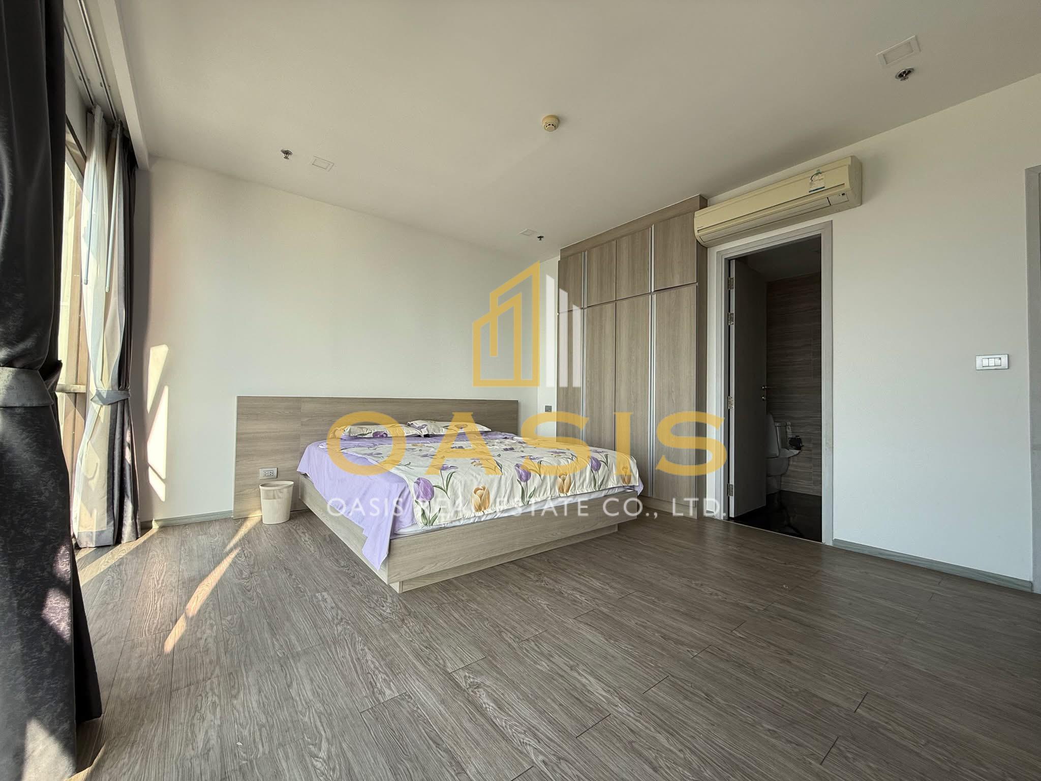 Cetus Beachfront Pattaya ,a high-rise luxury condominium located right on Jomtien Beach