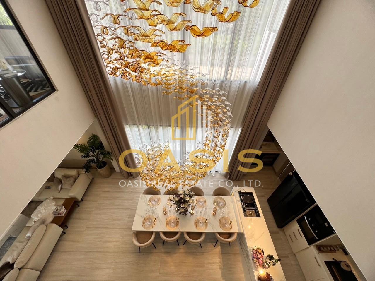 Luxury Pool Villa for Sale — Prestigious Living in Pattaya