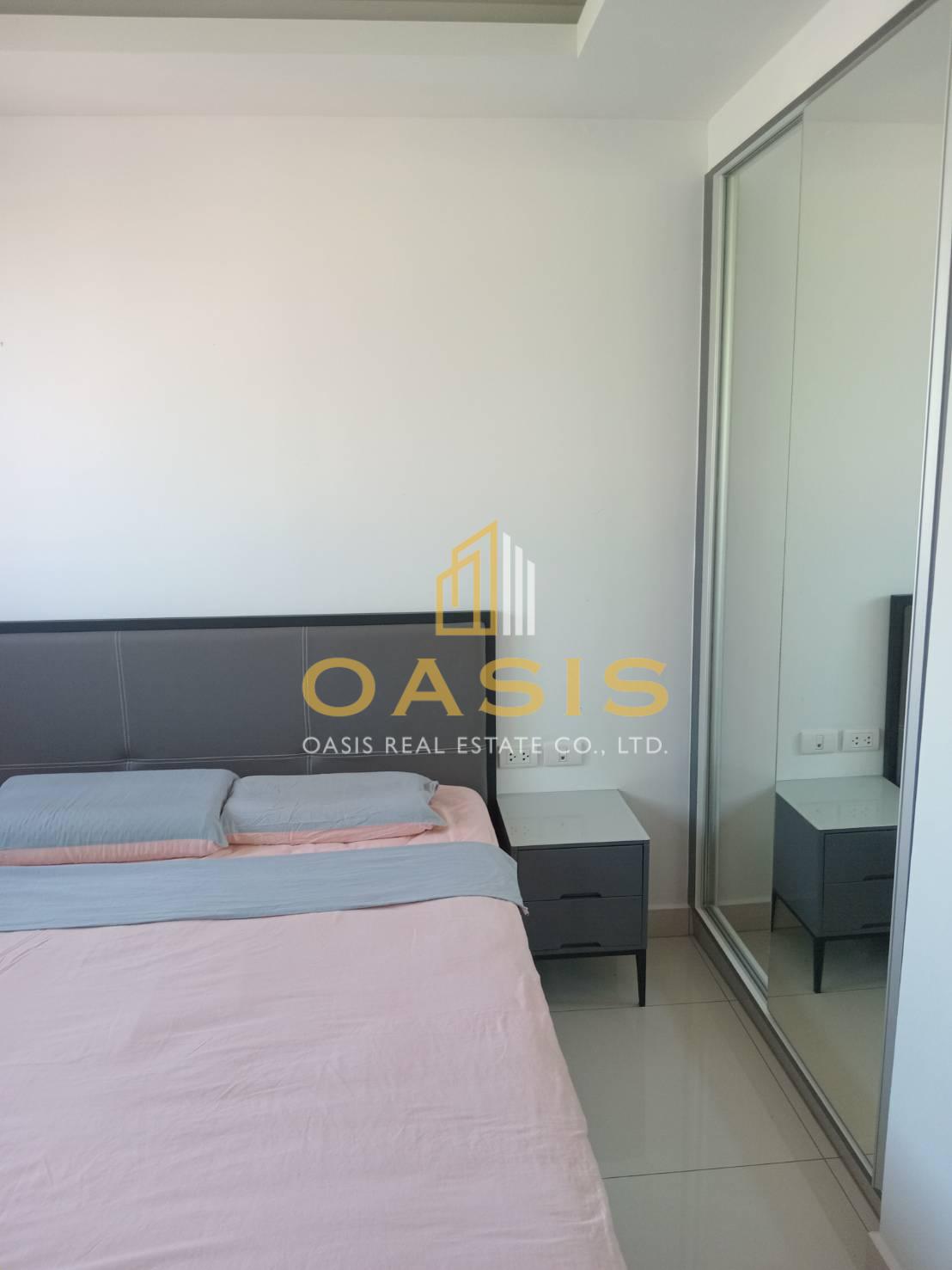 Arcadia Beach Continental-beautiful city view and a comfortable living space in a prime location of Pattaya.