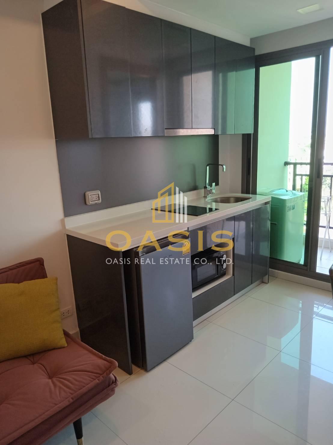 Arcadia Beach Continental-beautiful city view and a comfortable living space in a prime location of Pattaya.