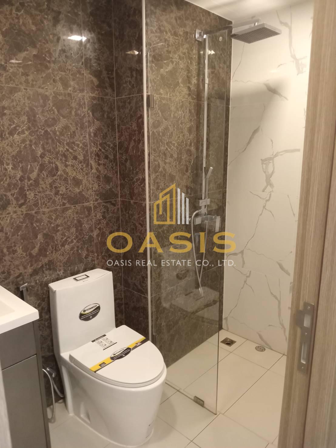 Arcadia Beach Continental-beautiful city view and a comfortable living space in a prime location of Pattaya.