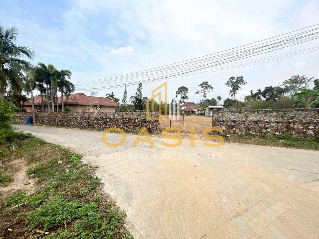 Prime Land for Sale – Scenic Views & Exceptional Location