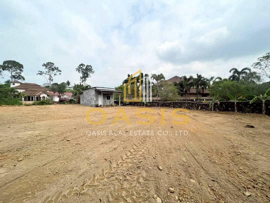 Prime Land for Sale – Scenic Views & Exceptional Location
