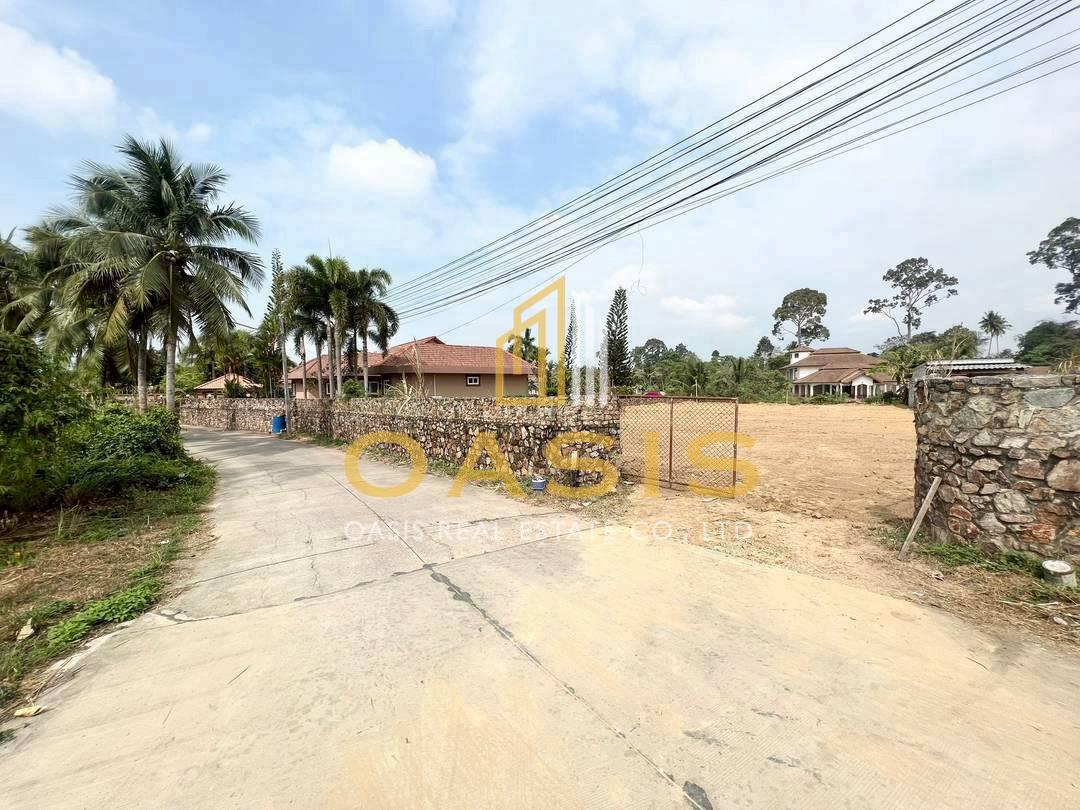 Prime Land for Sale – Scenic Views & Exceptional Location