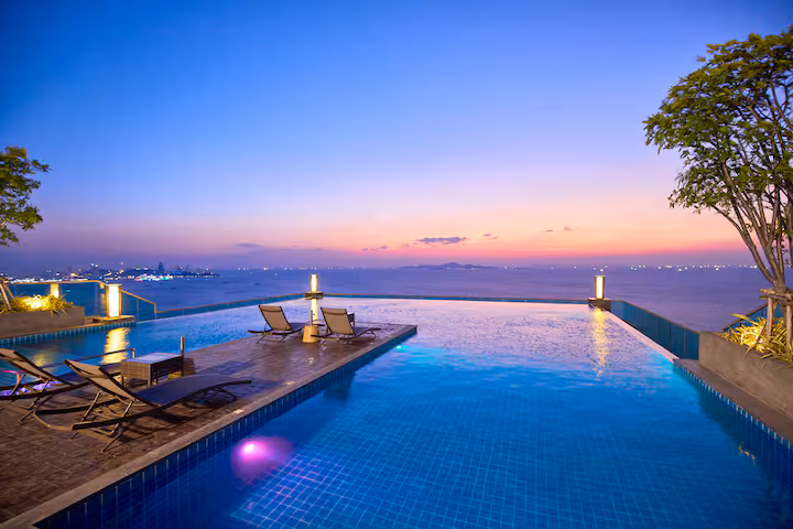 Wong Amart Tower With Ocean View For Sale!