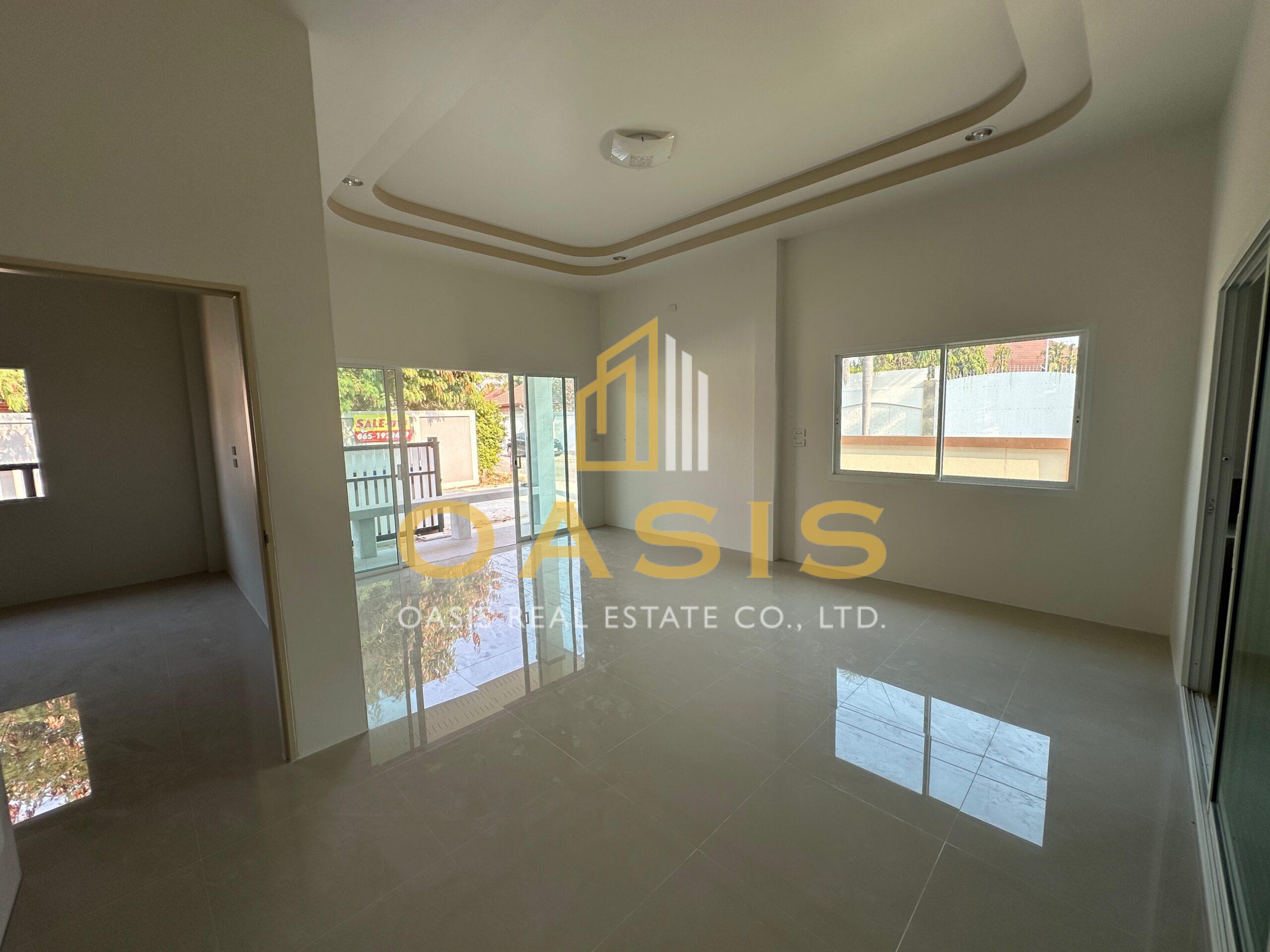 Ready-to-Move-In Single House with Complete Functions on 50 sq.wah Land