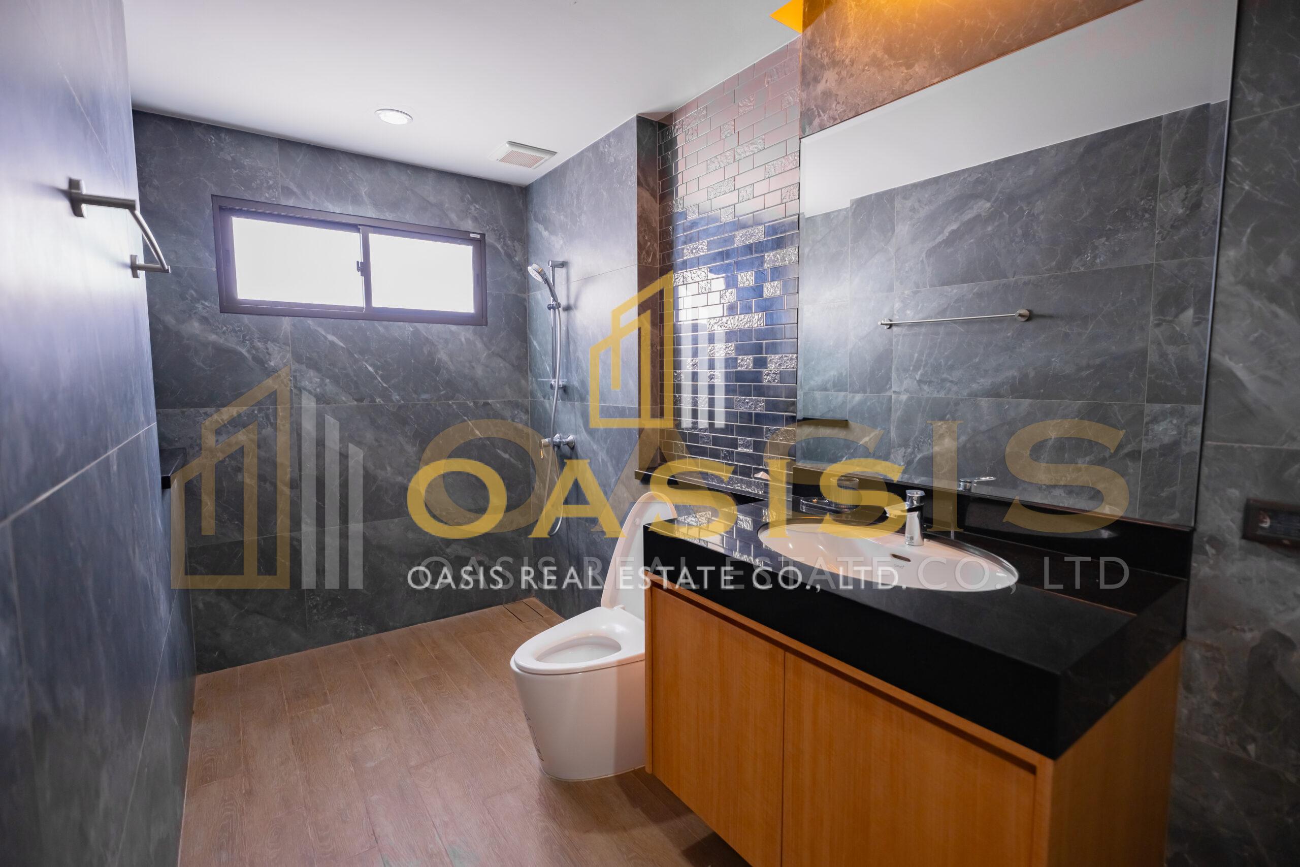 Modern Pool Villa in Baan Pattaya 6 for sale