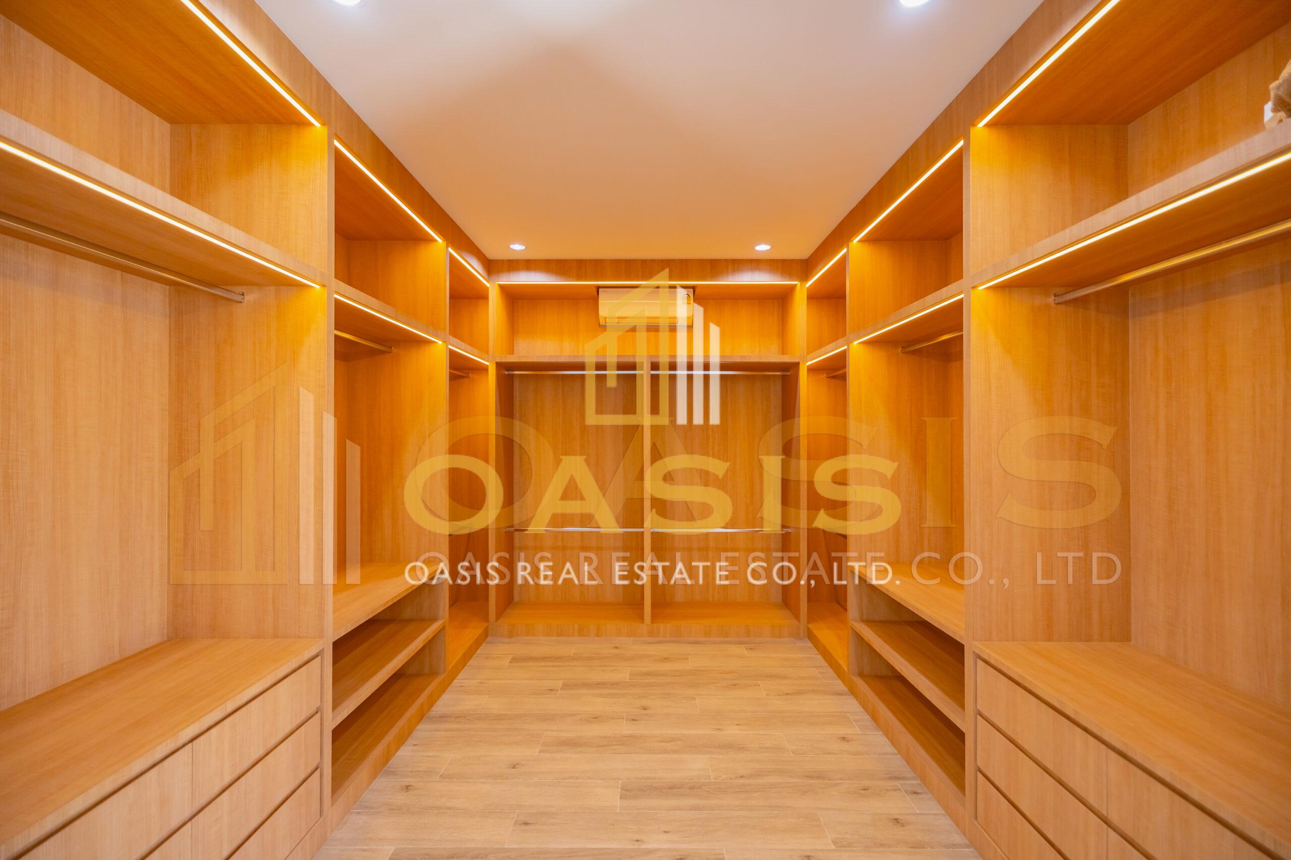 Modern Pool Villa in Baan Pattaya 6 for sale