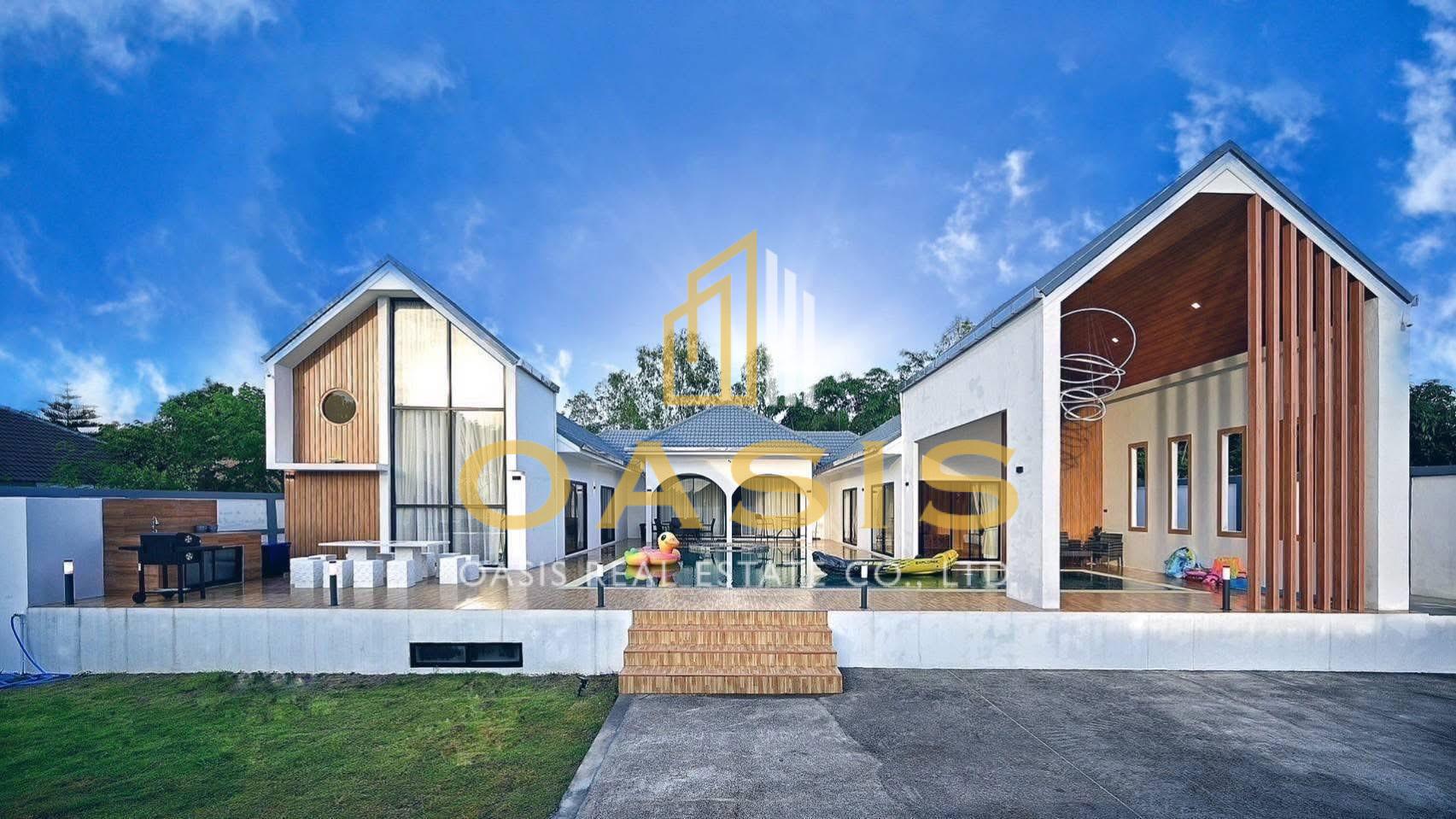 Luxury 4 Bedroom Pool villa Phonenix Golf Course for sale