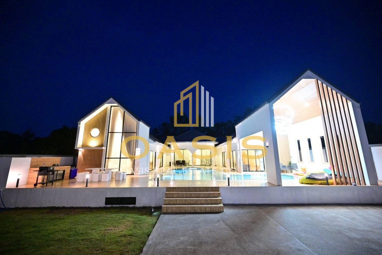 Luxury 4 Bedroom Pool villa Phonenix Golf Course for sale