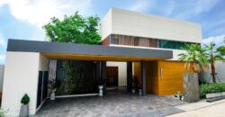 Exclusive Luxury Villas on a Scenic Hillside