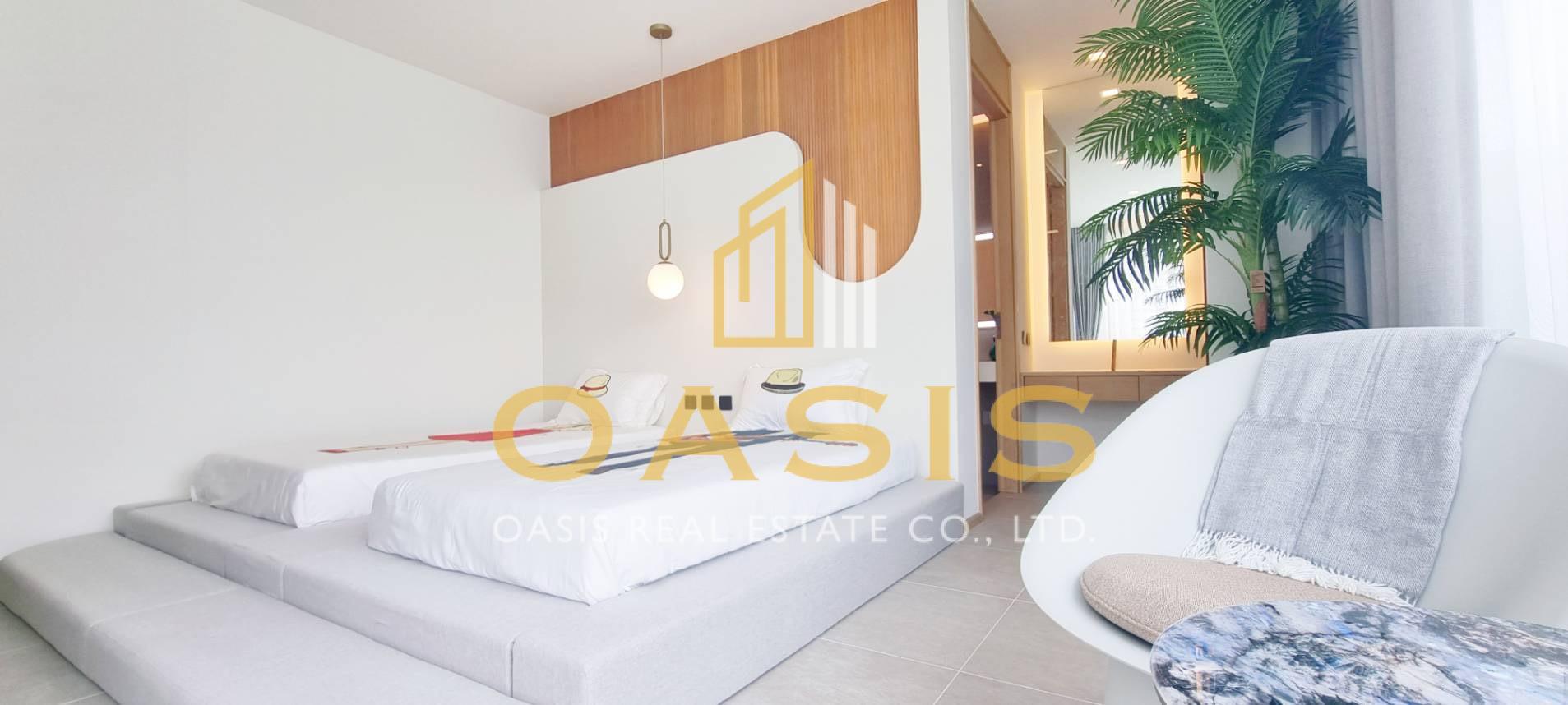 Exclusive Luxury Villas on a Scenic Hillside