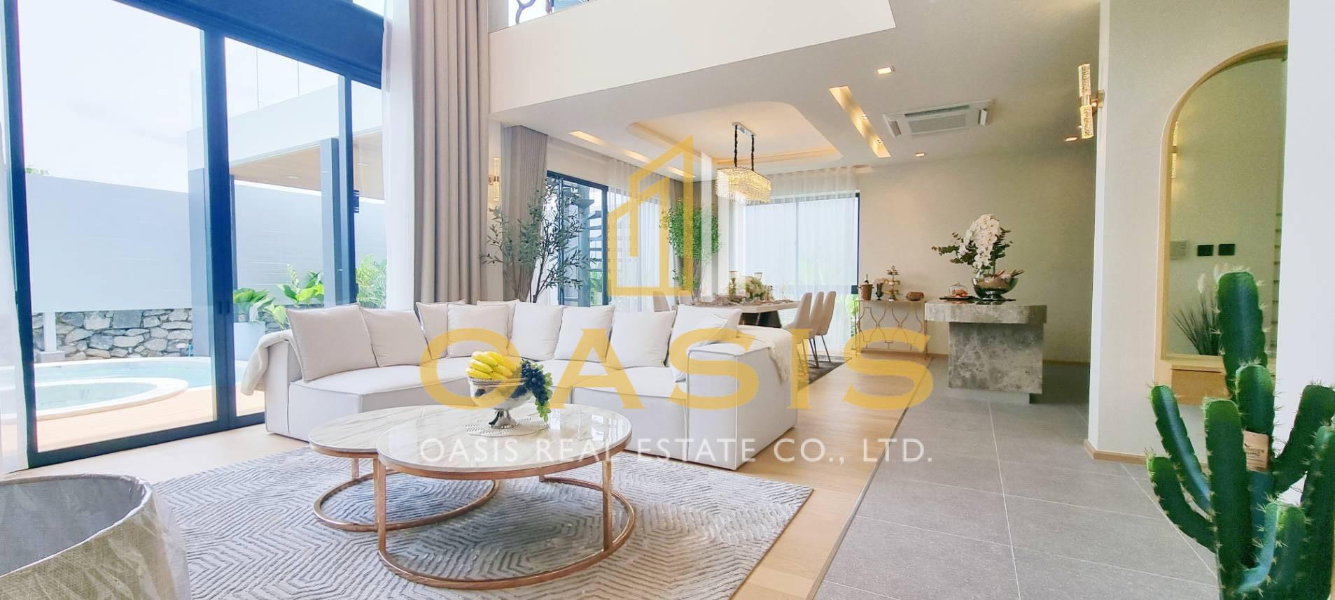 Exclusive Luxury Villas on a Scenic Hillside