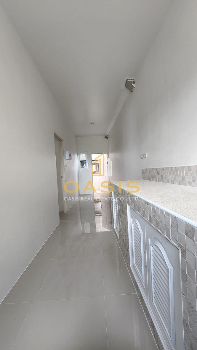 Spacious Single House with 3-Car Parking on 50 sq.wah Land