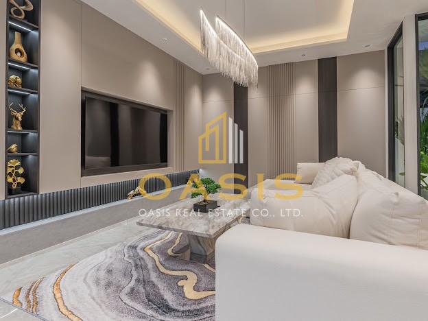 Two Luxurious Pool Villas located in the heart of Pattaya, Theprasit