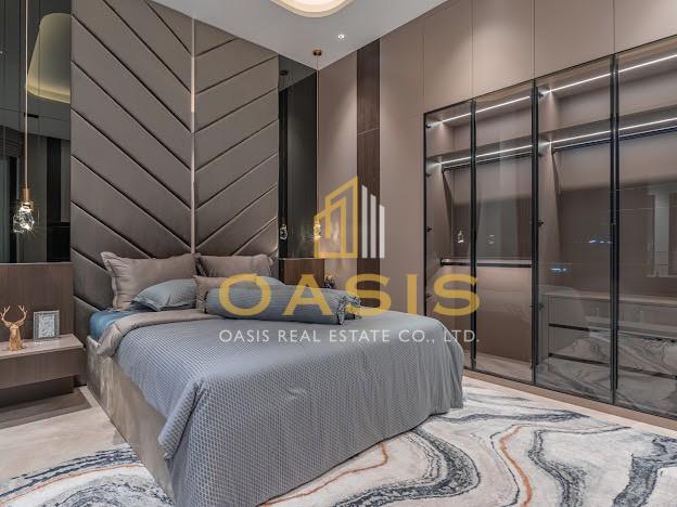 Two Luxurious Pool Villas located in the heart of Pattaya, Theprasit