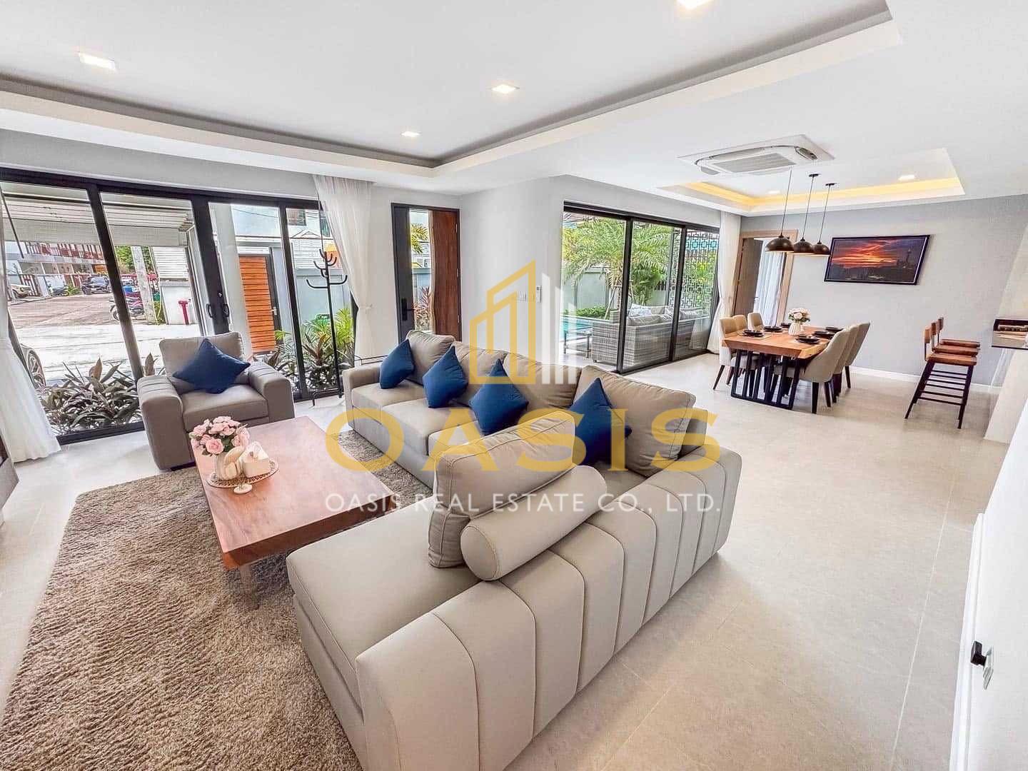 Prime Corner Pool Villa in Central Pattaya