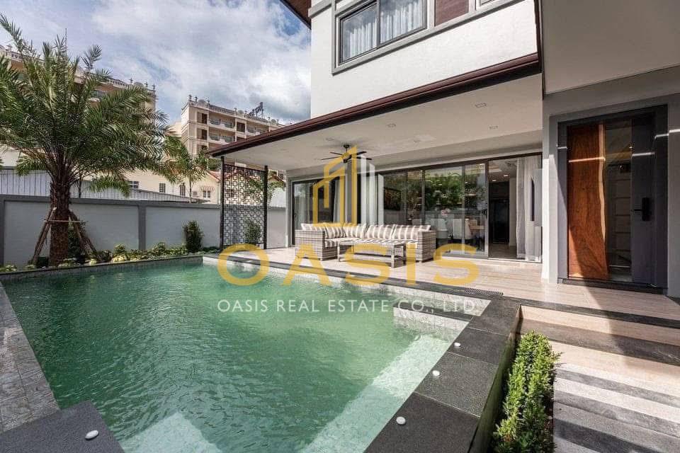 stunning pool villa located in the heart of Pattaya’s seaside zone