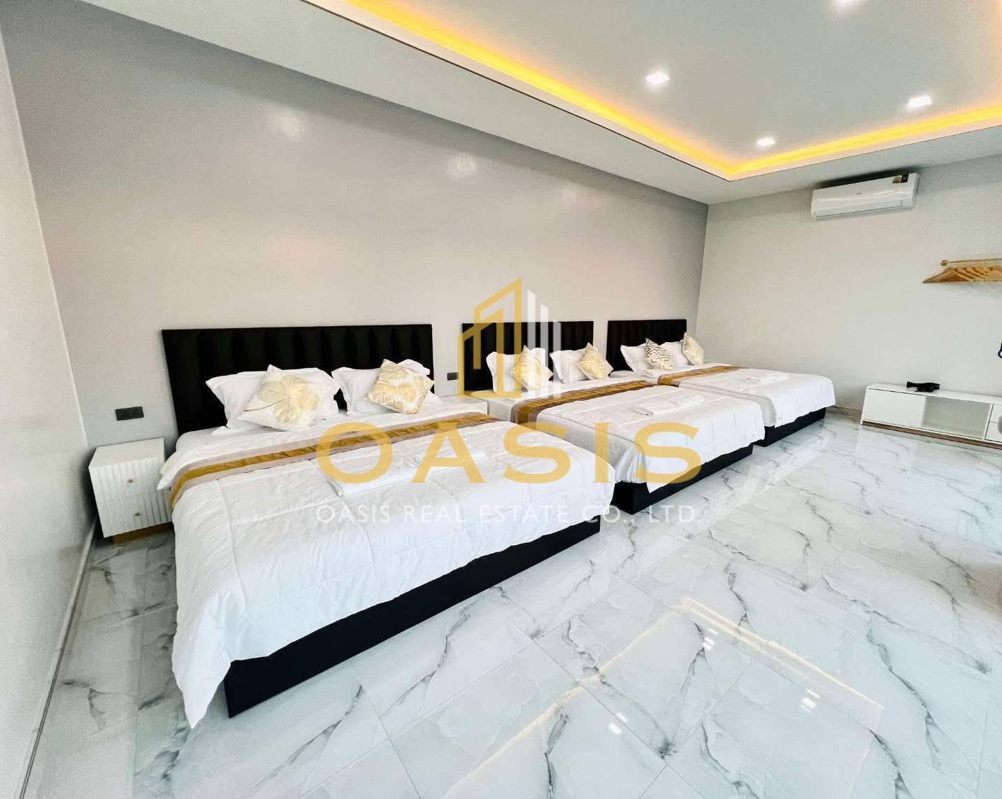 Luxury Pool villa for sale in Na Jomtien