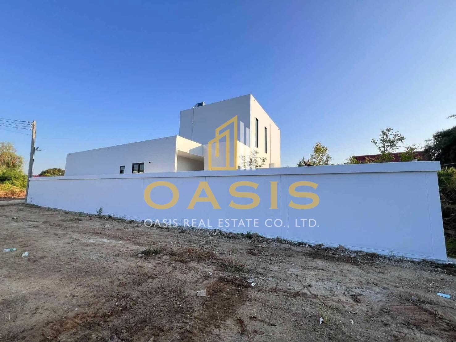 Luxury Pool villa for sale in Na Jomtien