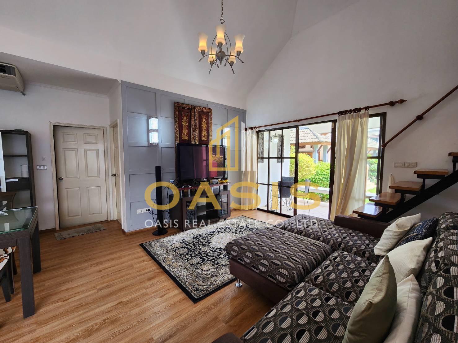 Hot Deal Pool Villa Compound in central Pattaya