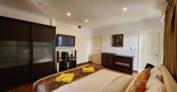 Hot Deal Pool Villa Compound in central Pattaya