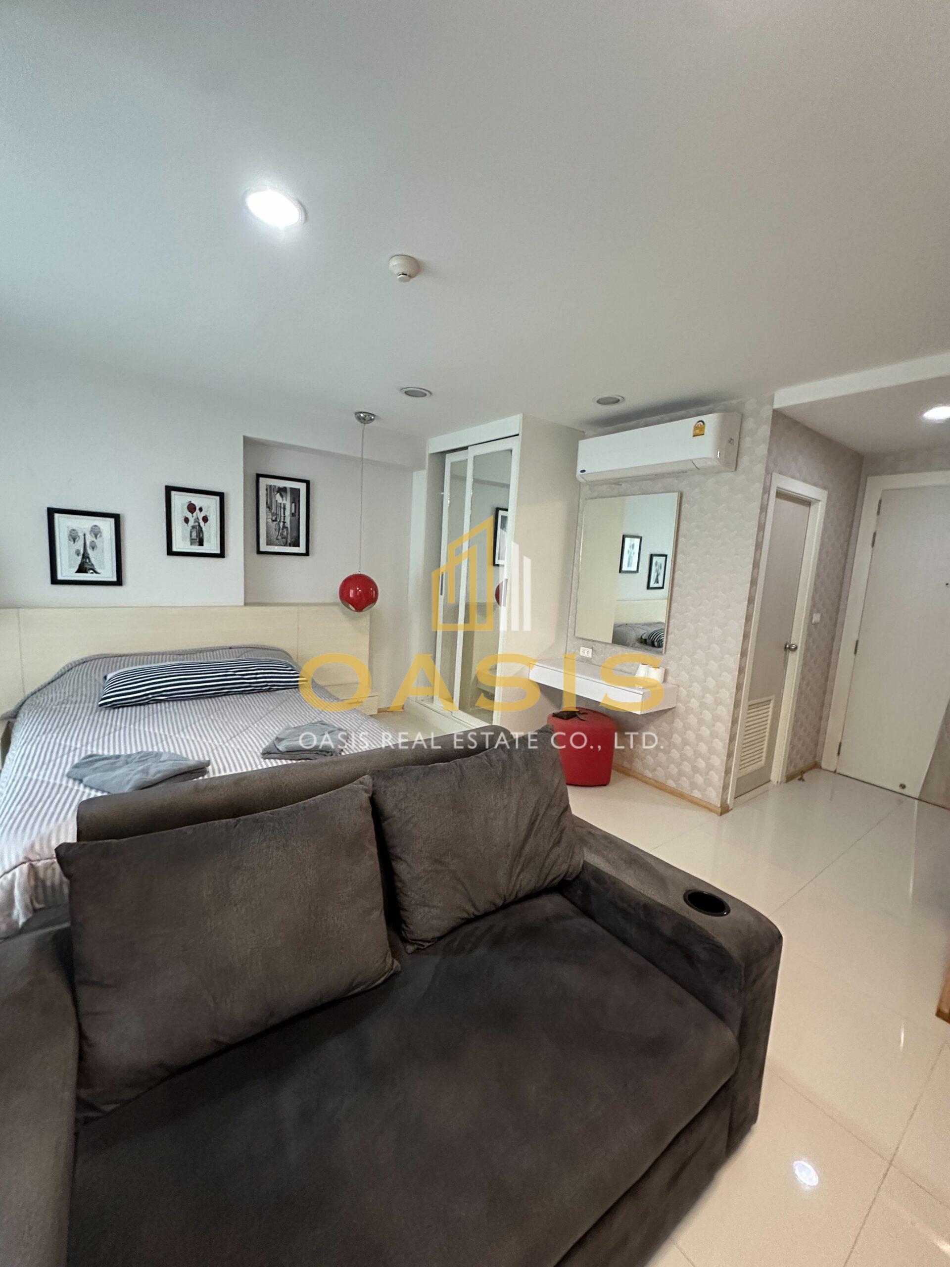  Acqua Condominium – Pool Access Unit for Sale