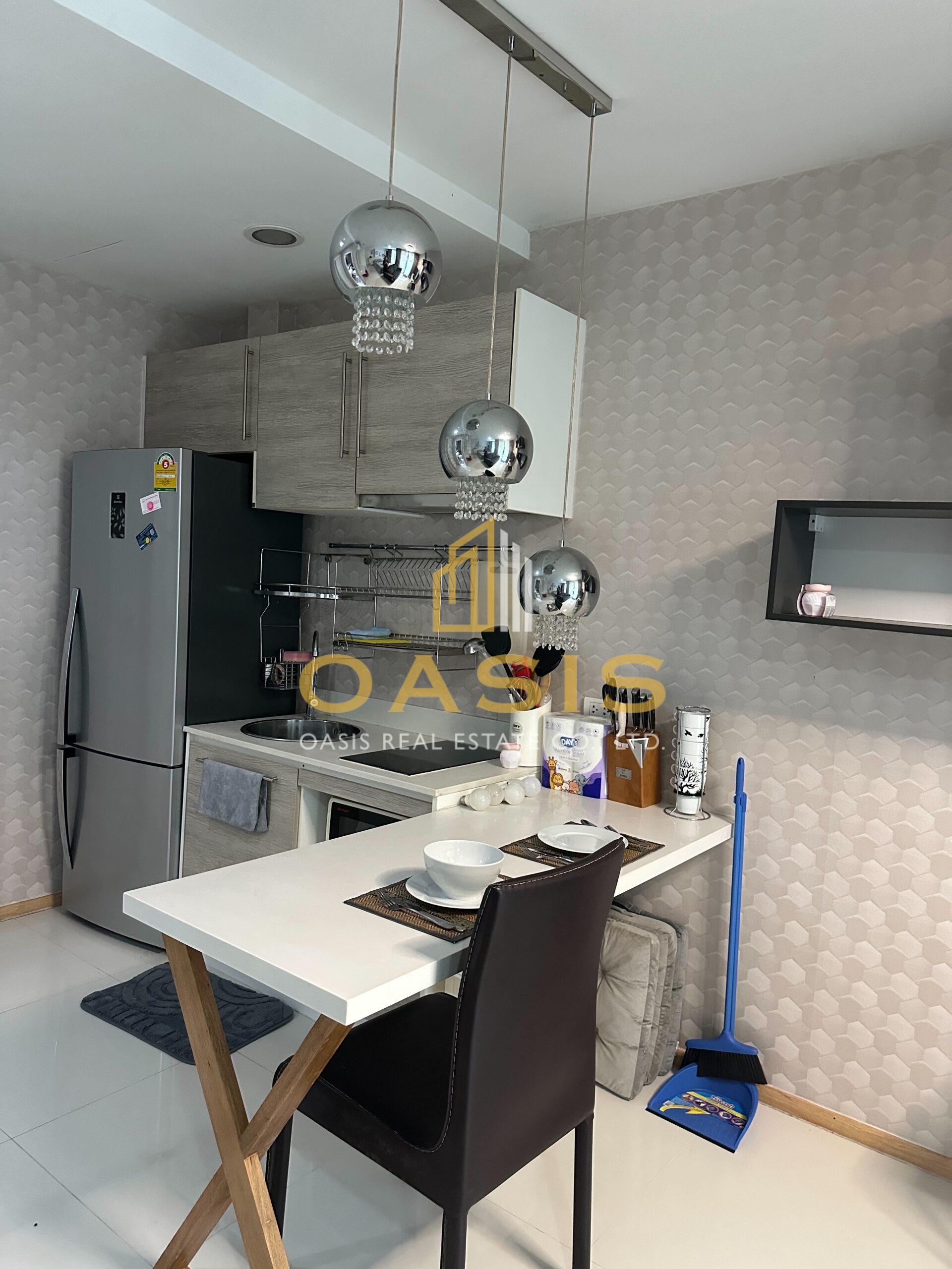  Acqua Condominium – Pool Access Unit for Sale