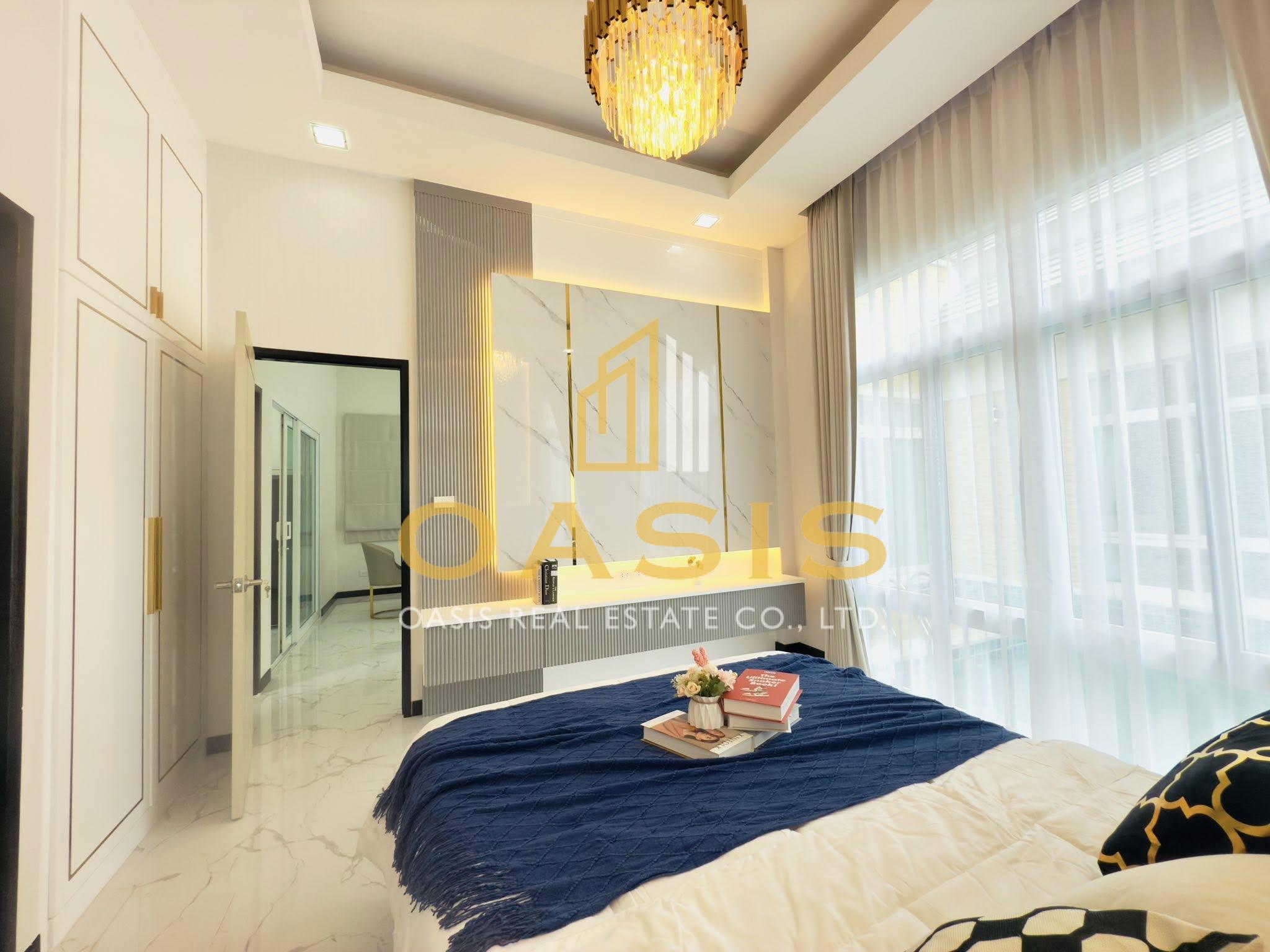 Luxury House for Sale in Baan Sirisa 16