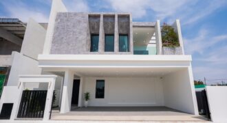 Newly Built Pool Villa in Huay Yai For Sale