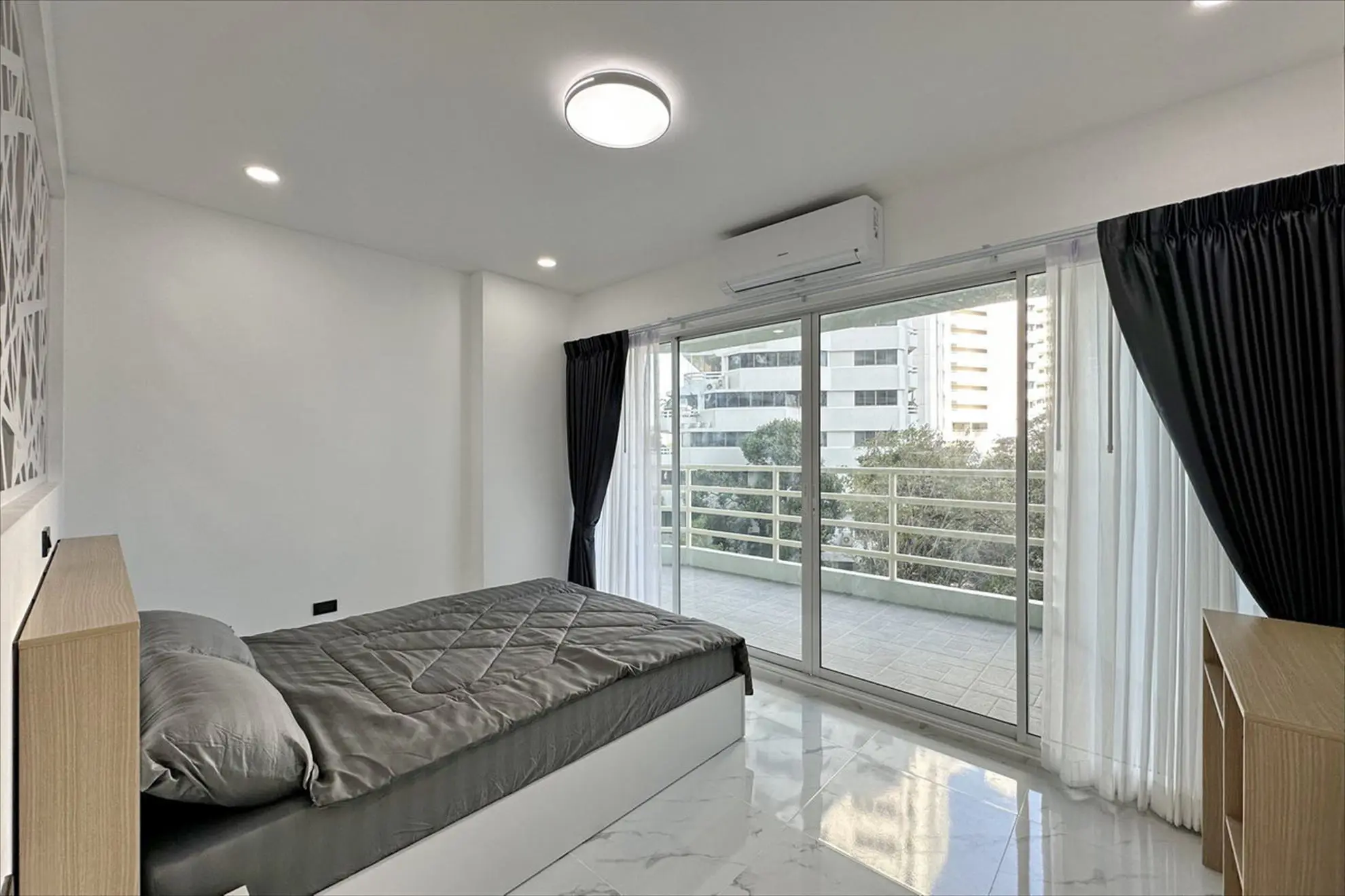 Fully Renovated Sea View Condo for Sale  View Talay 5C