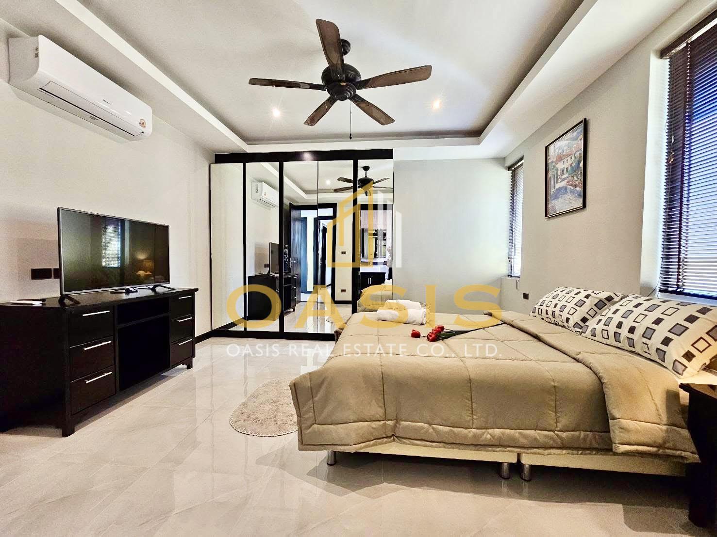 Luxury Pool Villa For Sale  Whispering Palms, Mabprachan