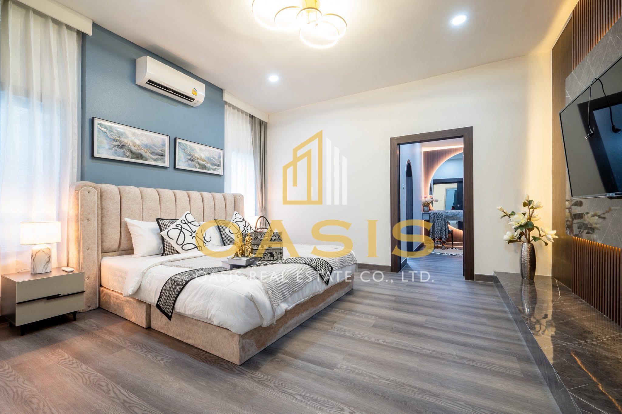 Beautiful Modern Luxury Home for Sale Pattaya Hill Village 2