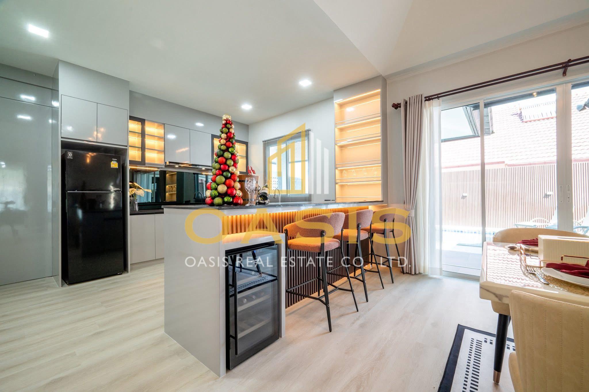 Beautiful Modern Luxury Home for Sale Pattaya Hill Village 2