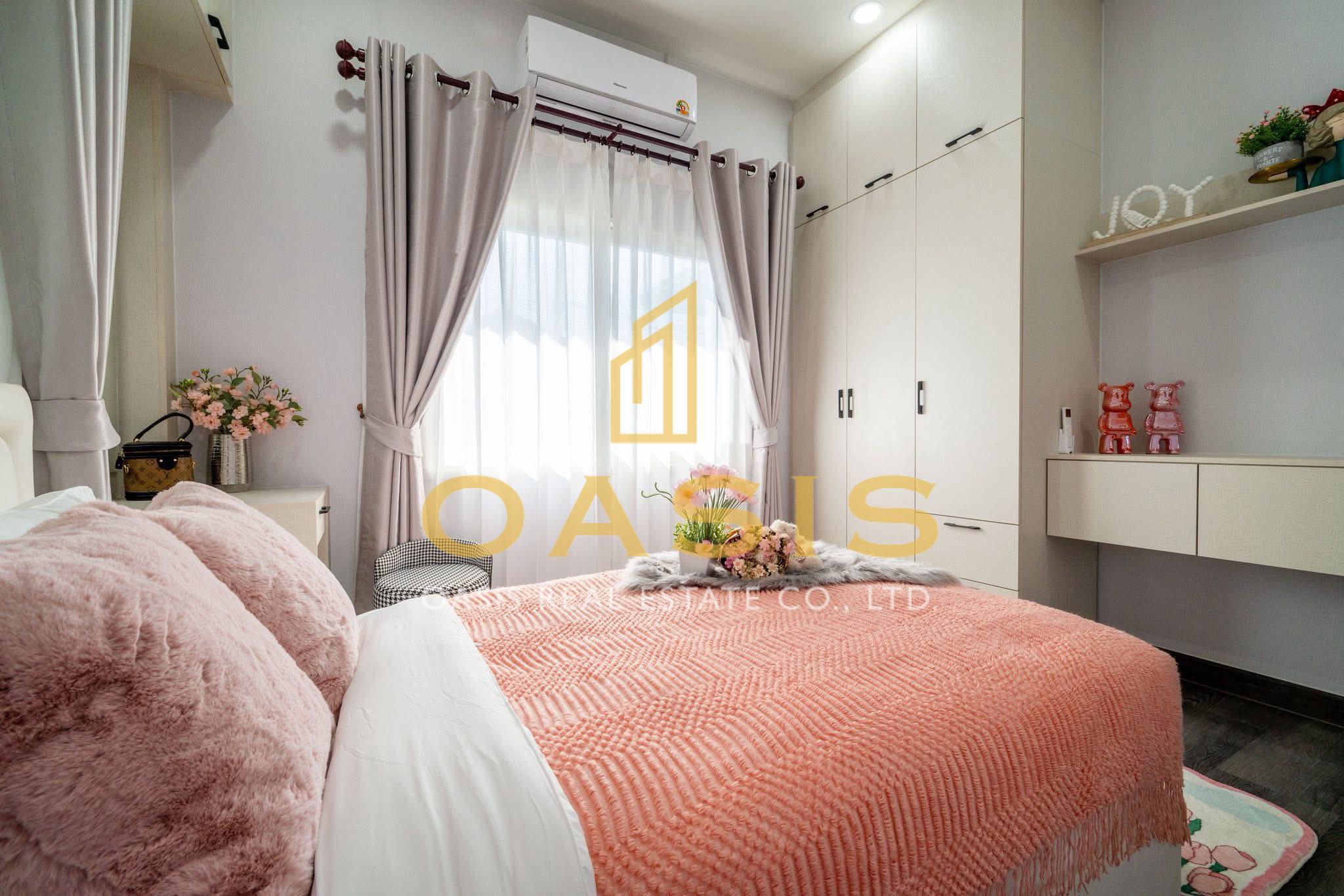 Beautiful Modern Luxury Home for Sale Pattaya Hill Village 2