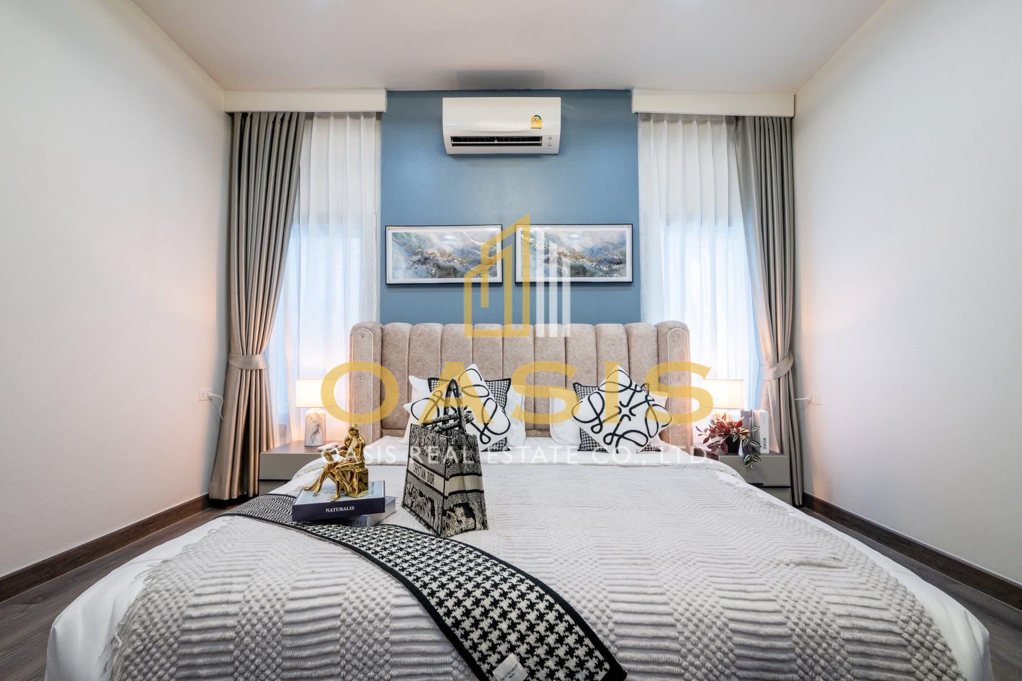 Beautiful Modern Luxury Home for Sale Pattaya Hill Village 2