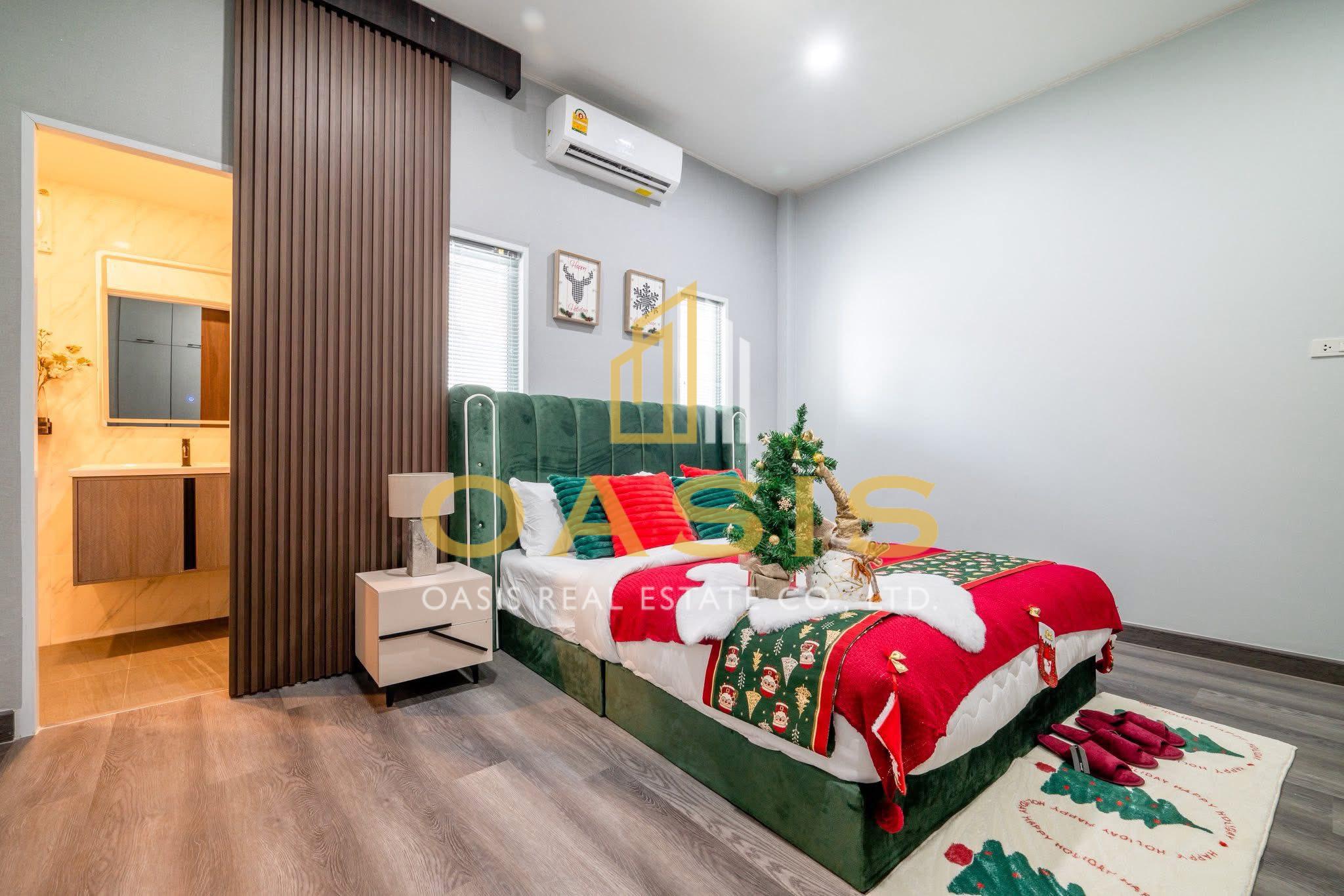 Beautiful Modern Luxury Home for Sale Pattaya Hill Village 2