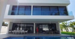 Prestigious Luxury Villa for Sale Pratumnak Soi 5