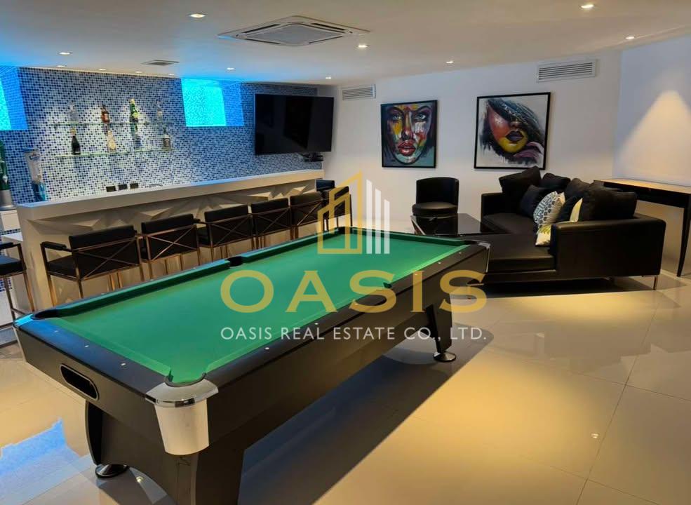 Prestigious Luxury Villa for Sale Pratumnak Soi 5