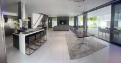 Prestigious Luxury Villa for Sale Pratumnak Soi 5