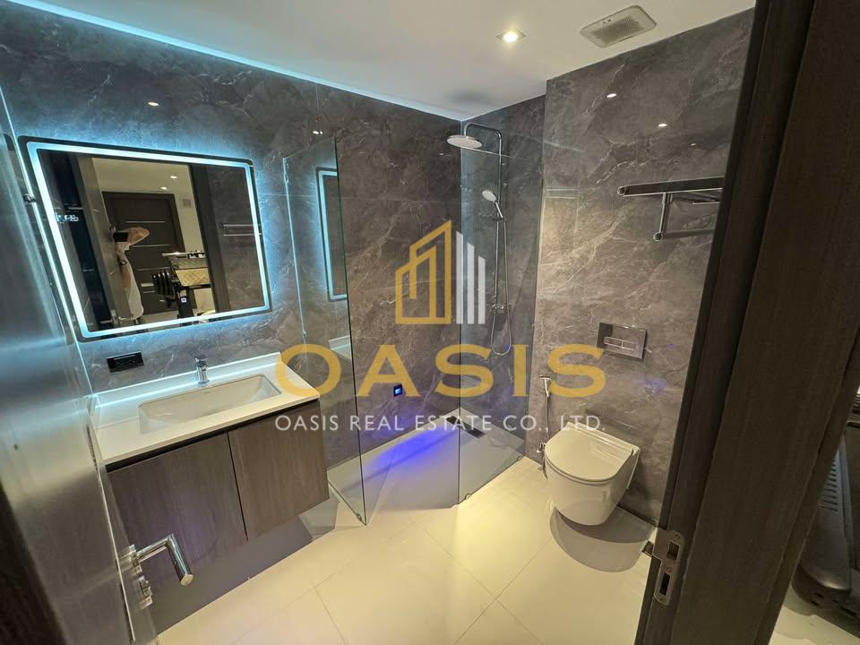 Prestigious Luxury Villa for Sale Pratumnak Soi 5